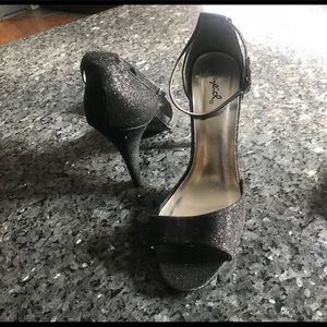 Heels sandals size 9
